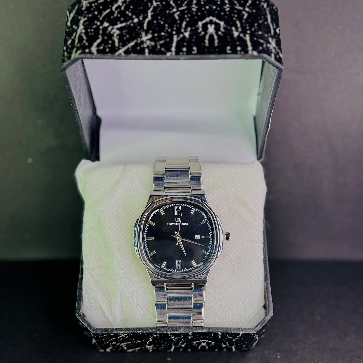 UNIVERSE POINT CLASSIC SILVER WATCH